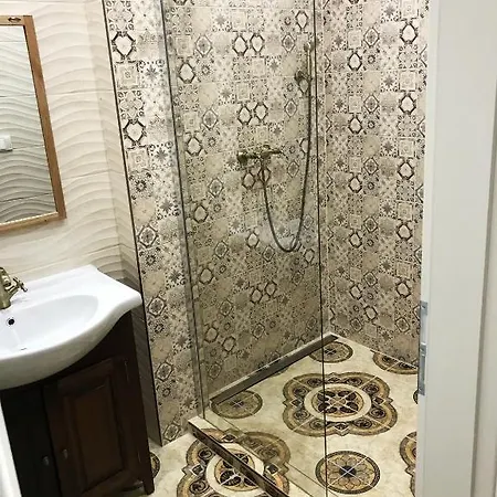 Charming&luxury - Spacious In Old Town Apartmán Bratislava