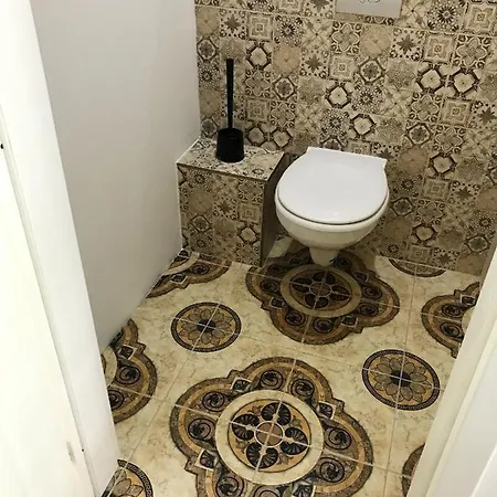 Charming&luxury - Spacious In Old Town Apartmán *