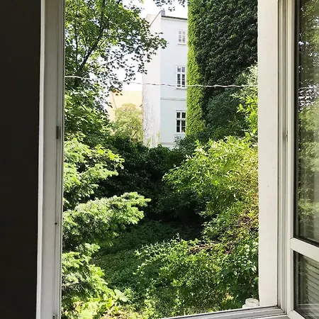 Charming&luxury - Spacious In Old Town Apartmán Bratislava