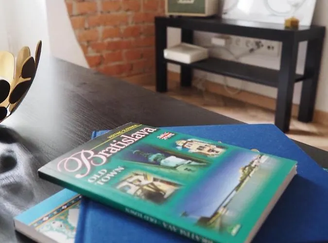 Charming&luxury - Spacious In Old Town Apartmán *